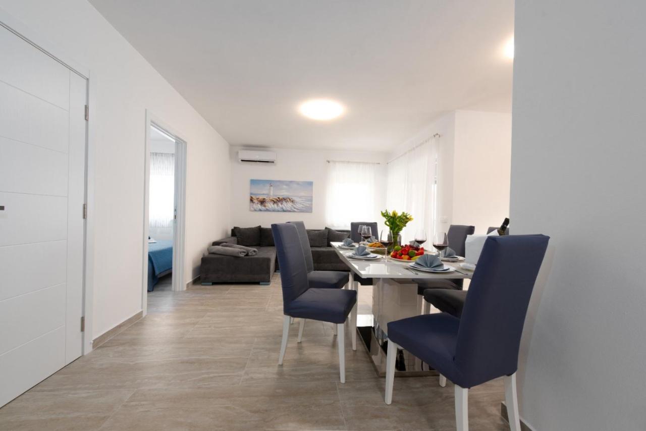Marin Apartment Cizici Luaran gambar