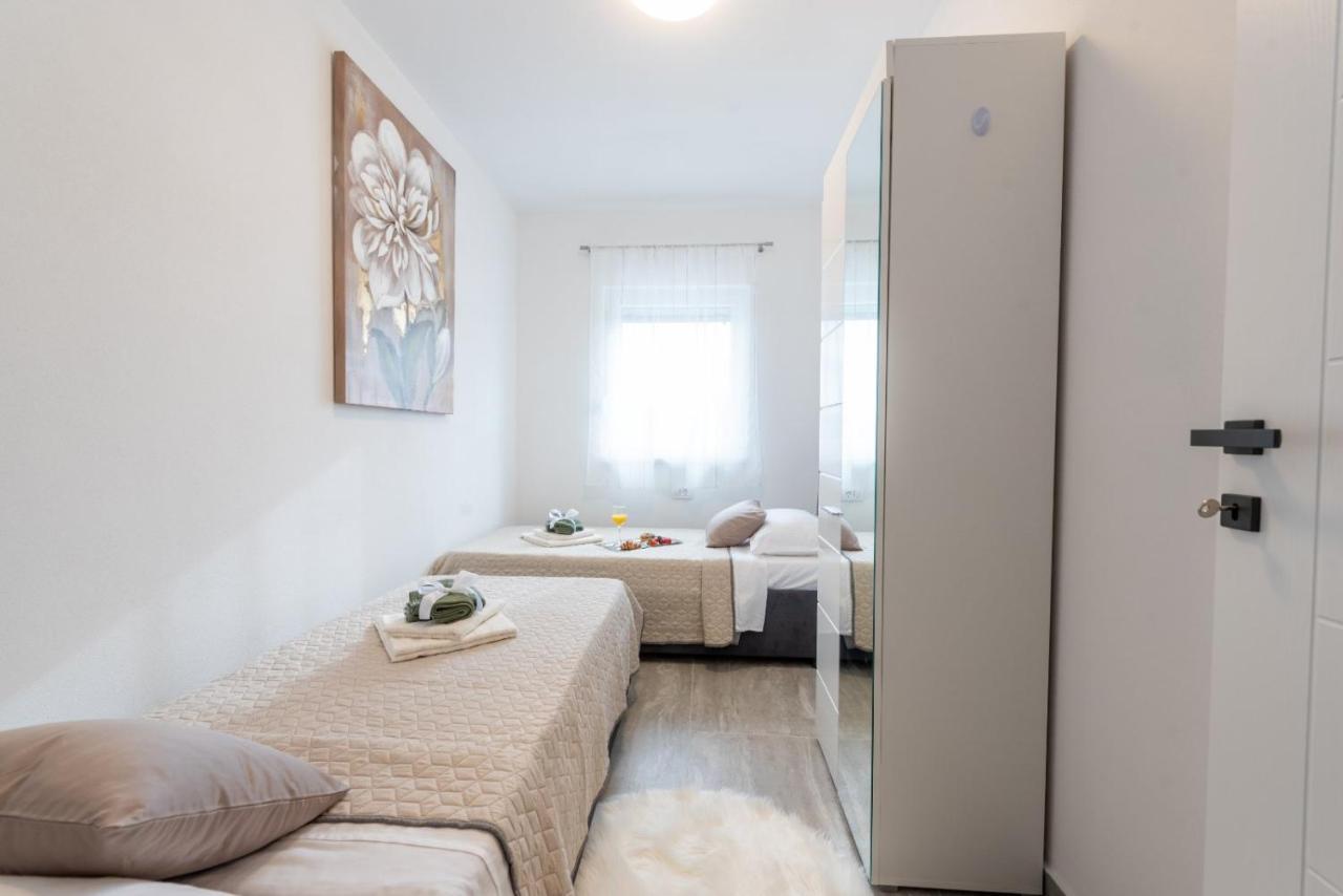 Marin Apartment Cizici Luaran gambar