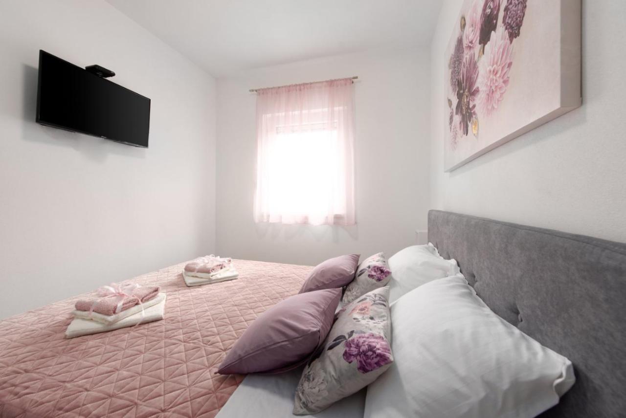 Marin Apartment Cizici Luaran gambar
