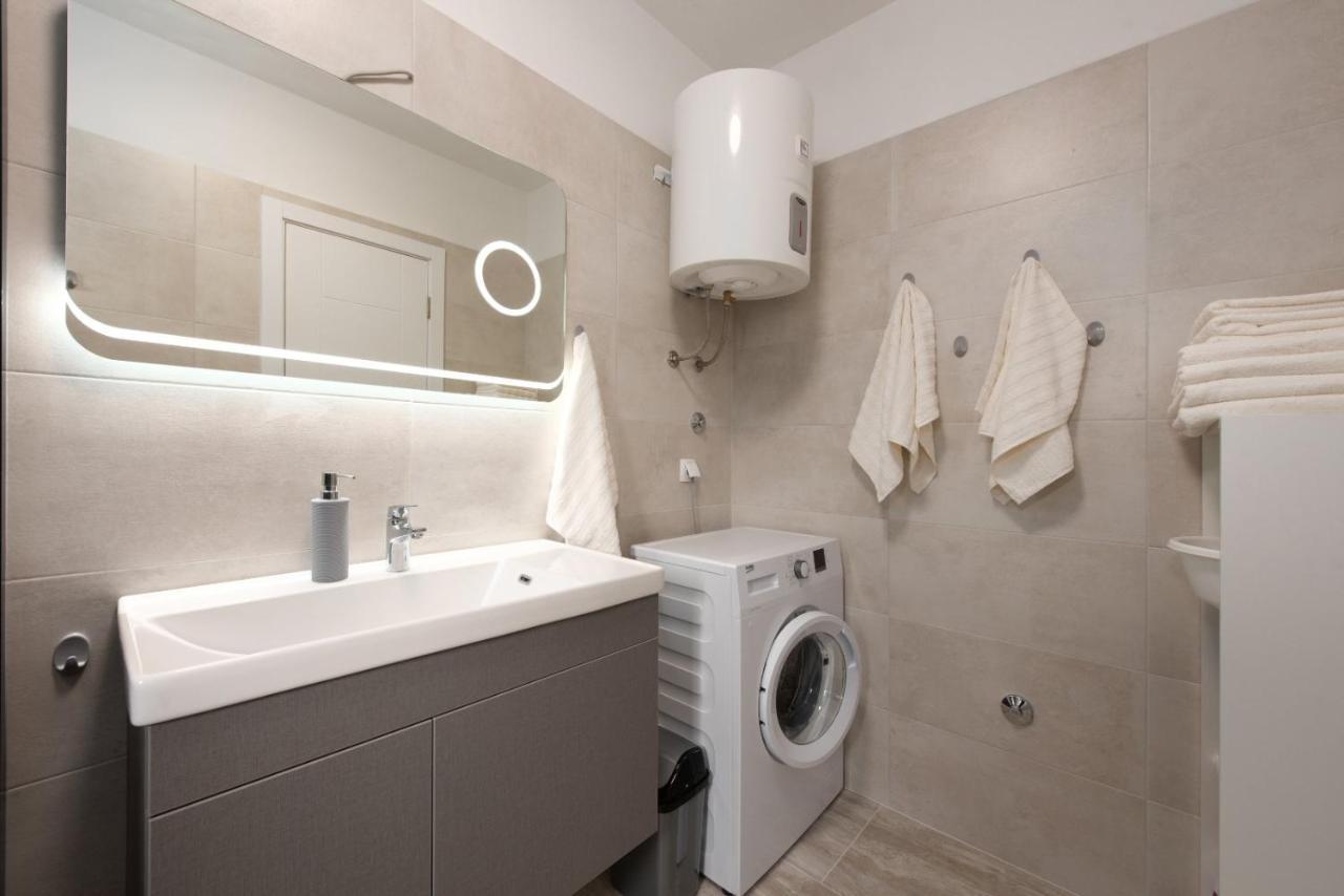 Marin Apartment Cizici Luaran gambar