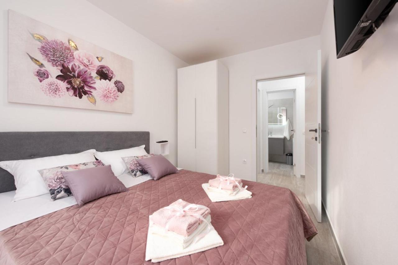 Marin Apartment Cizici Luaran gambar