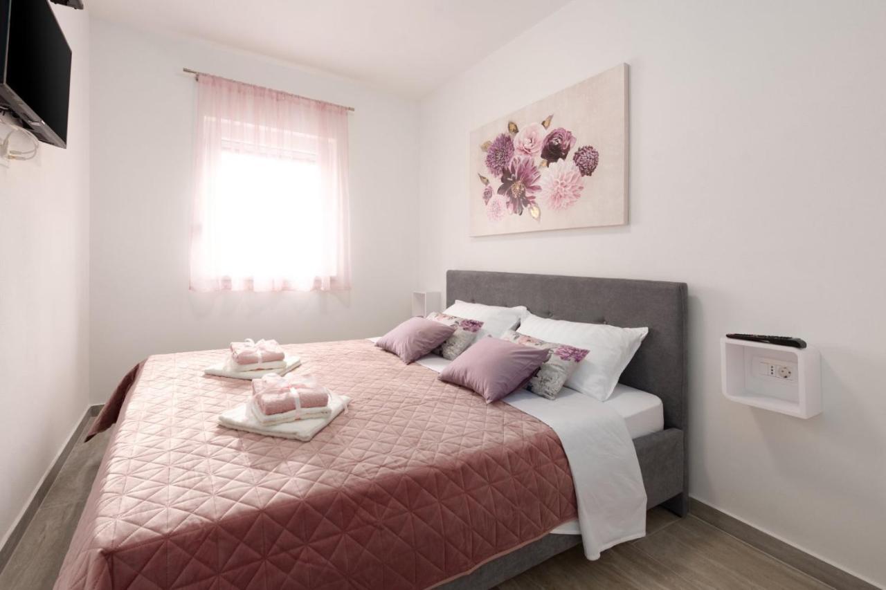 Marin Apartment Cizici Luaran gambar