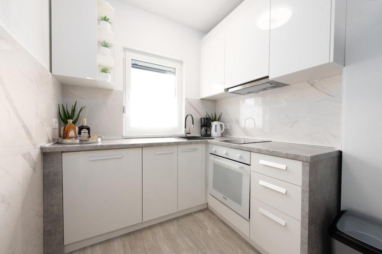 Marin Apartment Cizici Luaran gambar